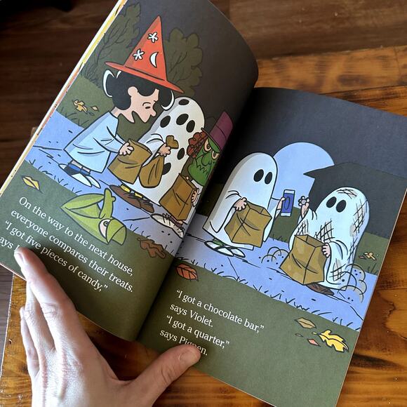 Peanuts Ready-To-Read Lvl 2 You Got A Rock Charlie Brown! Halloween Sticker Book - Picture 4 of 8